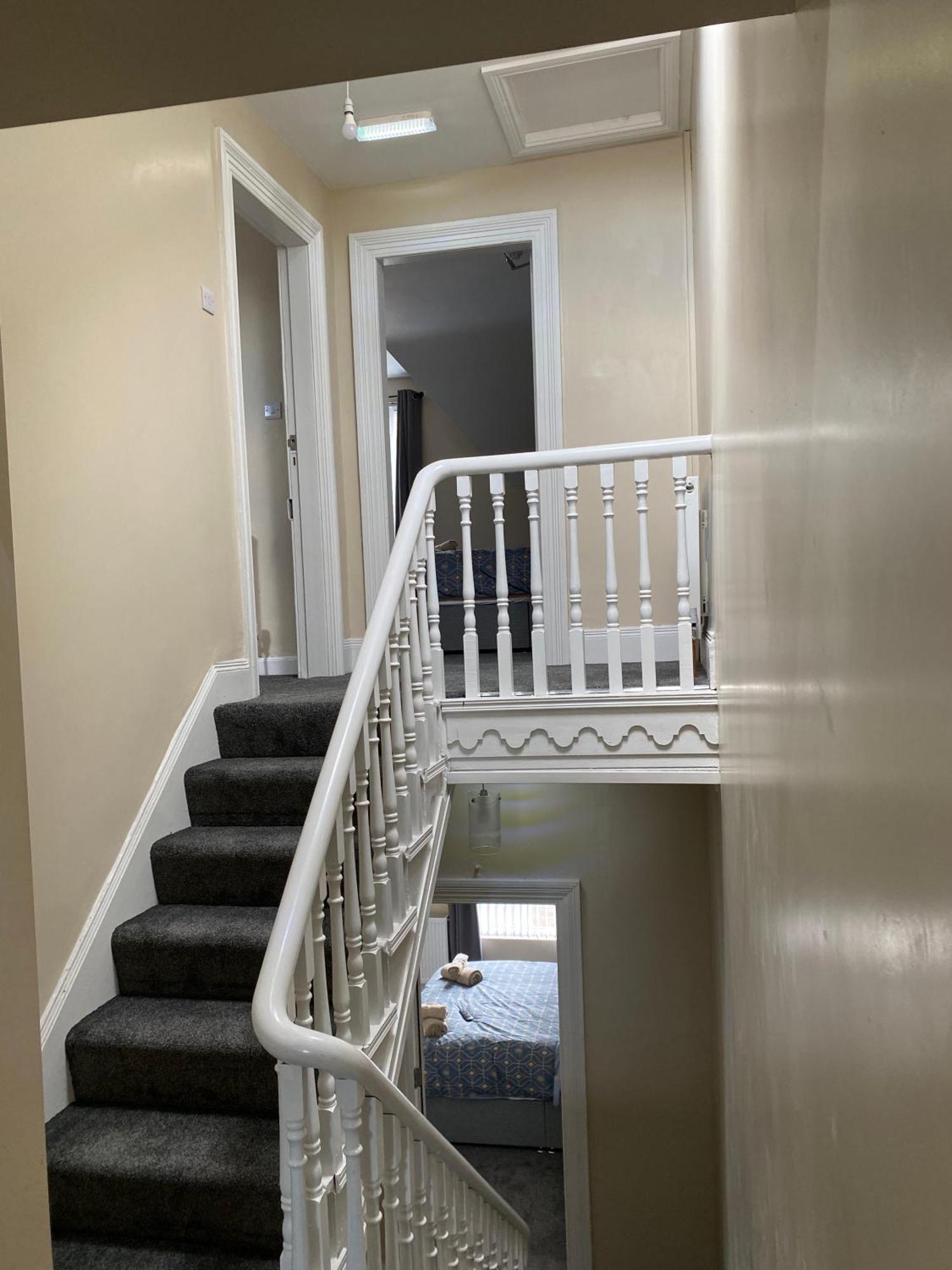 Roskeen Townhouse Белфаст Екстериор снимка