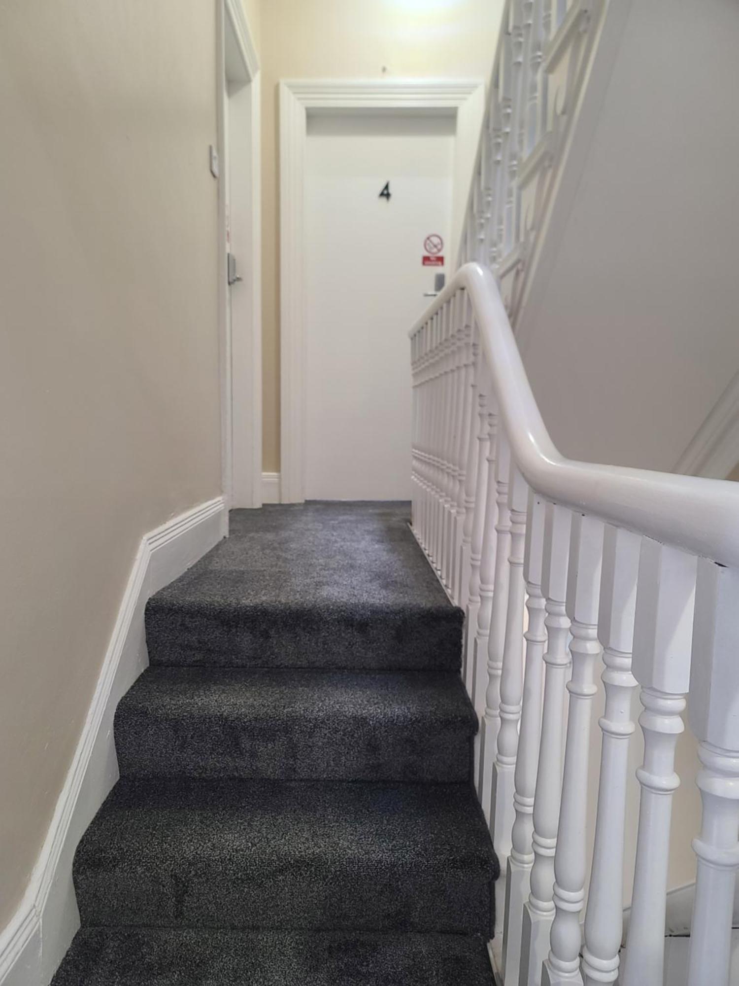 Roskeen Townhouse Белфаст Екстериор снимка