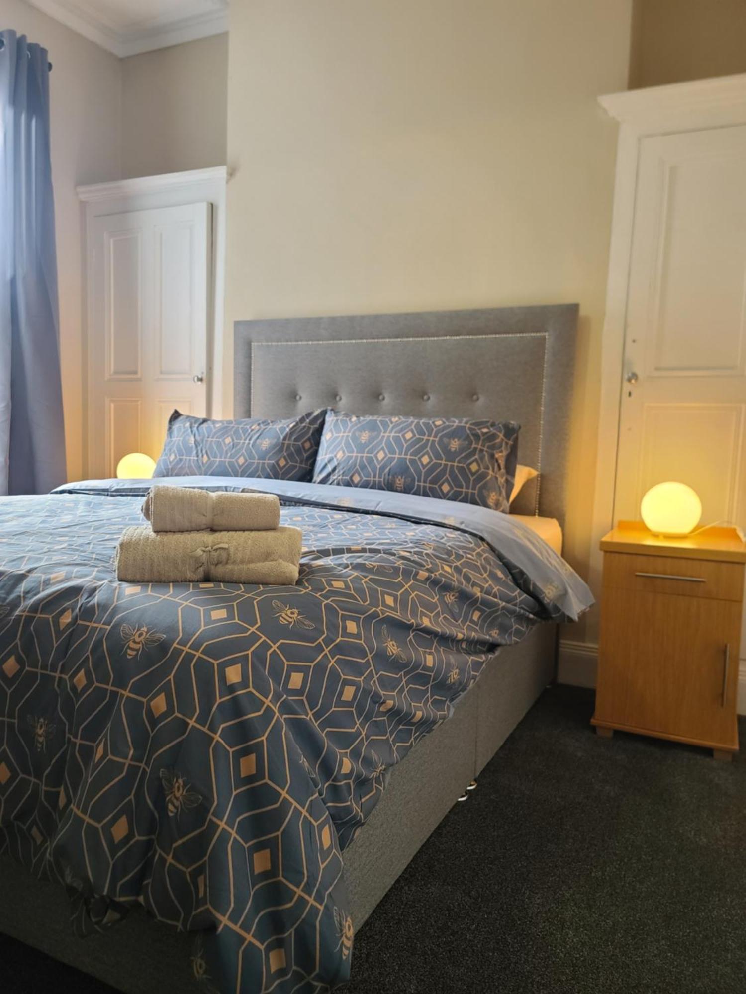 Roskeen Townhouse Белфаст Екстериор снимка